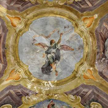 Fig. 7: Angelo sulla volta della navata.